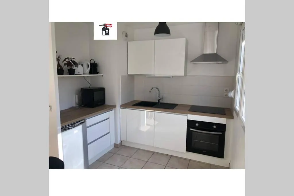 Residence Anne-Sophie 2 Garage Annemasse 0*,  France